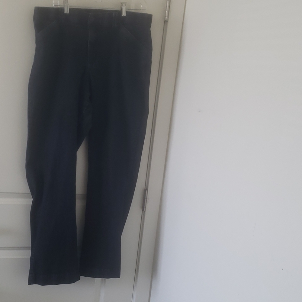 Jeans - Picture 2 of 5